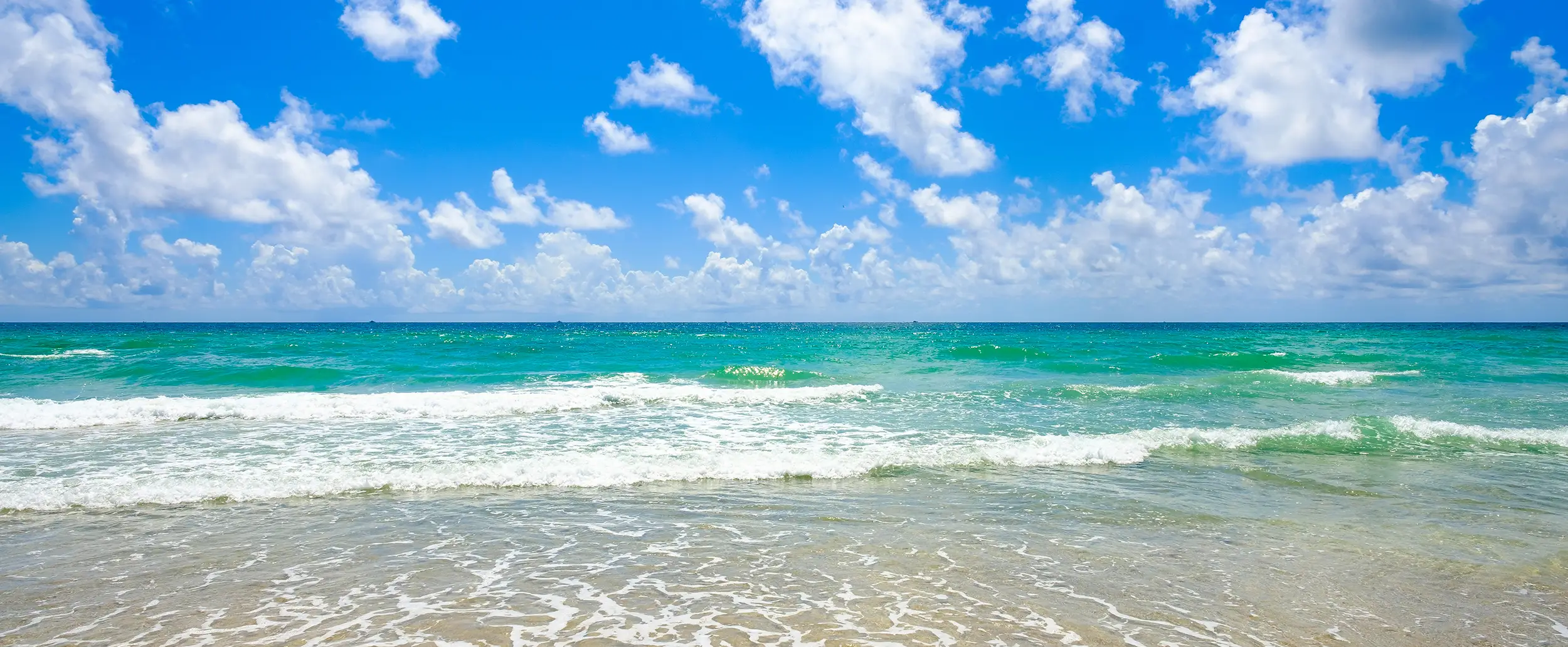 Beautiful seascape along the shoreline in Hollywood Beach, Florida.