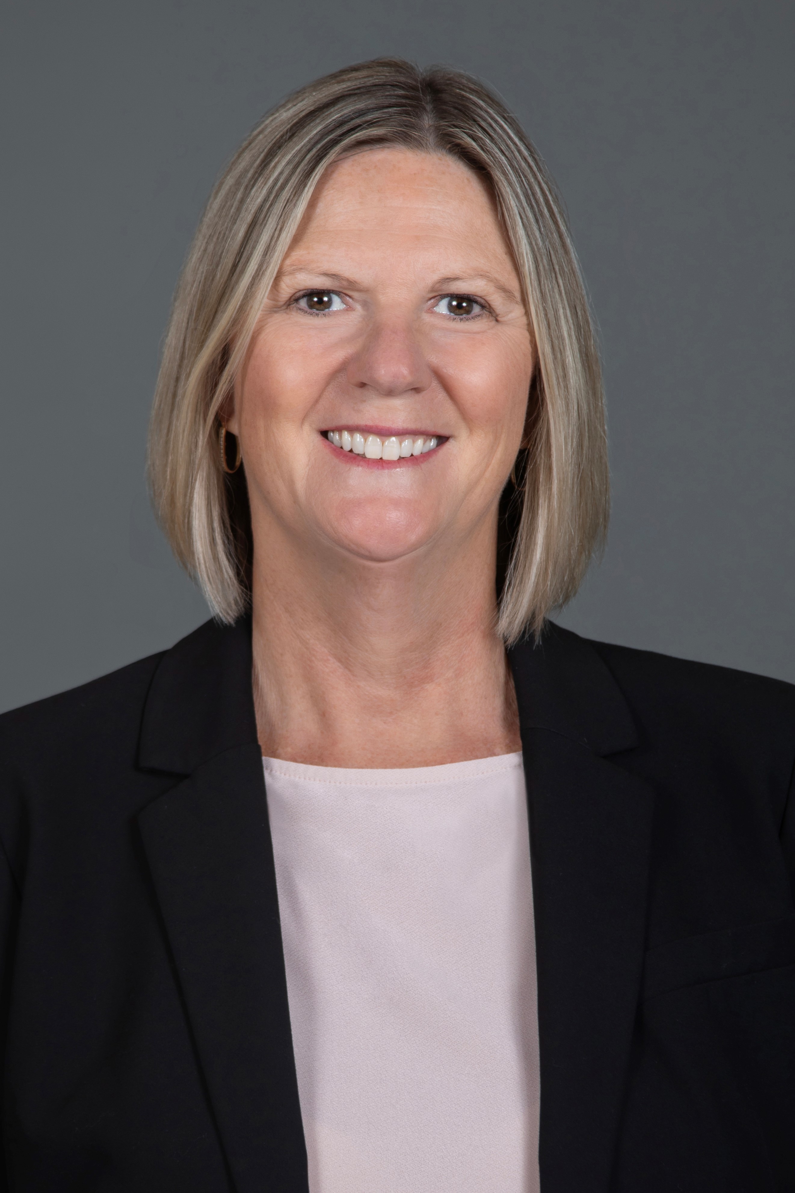 Headshot of Margaret (Maggie) McMorrow, Senior Vice President, Wealth Services at the Naples Trust Company